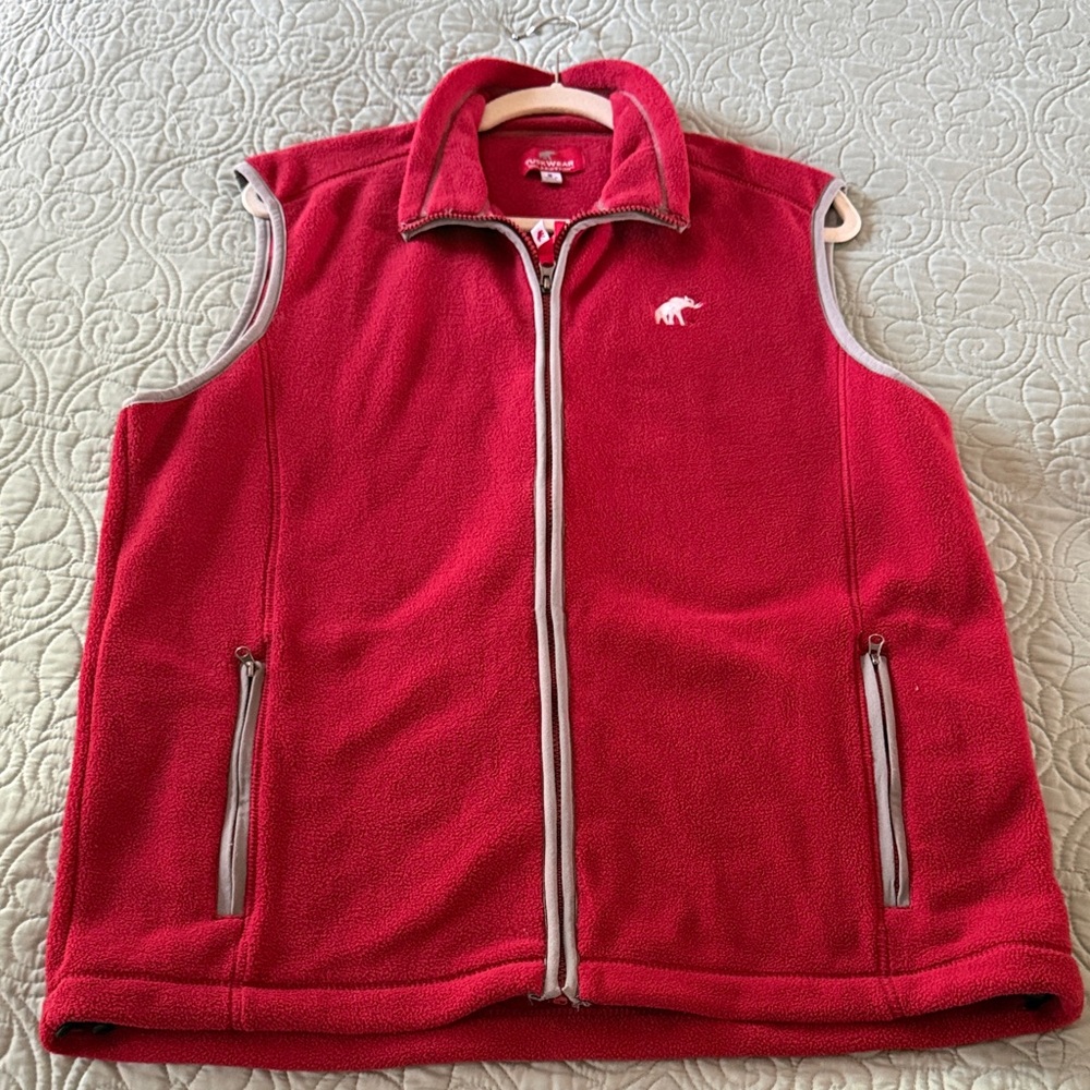 TuskWear Collection men’s Crimson Zip Front Vest with Alabama/Elephant Logo